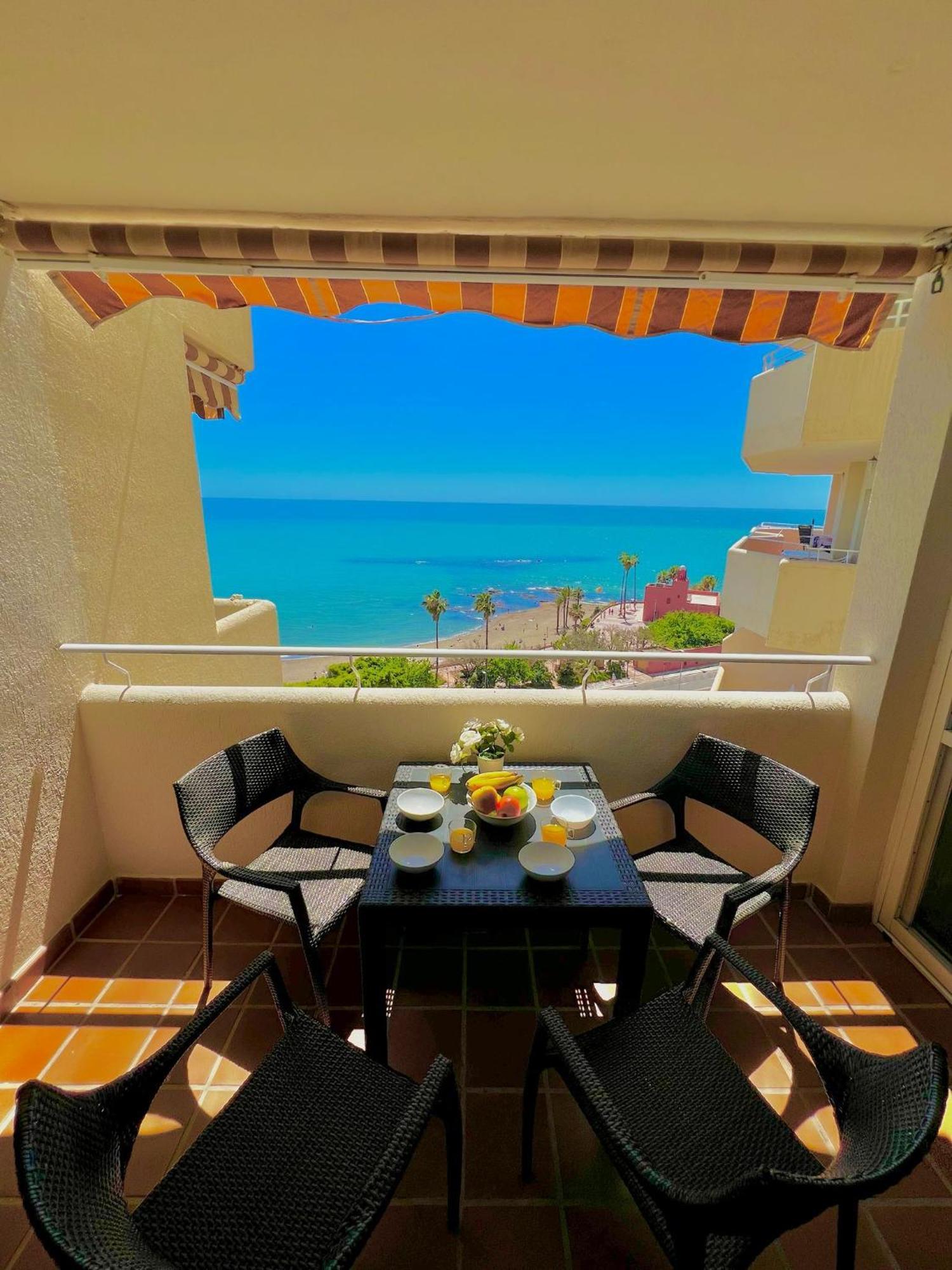 Frontal Sea View Apartment Benalbeach Benalmádena Exterior foto